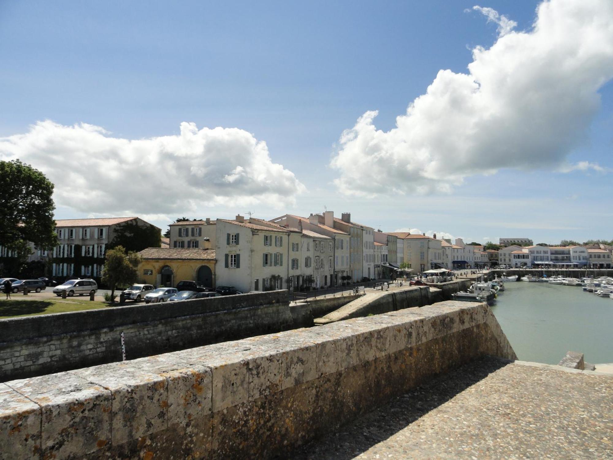 Le Clos Du Galion - Ile De Re Saint-Martin-de-Re ภายนอก รูปภาพ